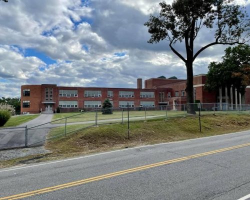 77 Polo Rd, Great Neck, NY 11023